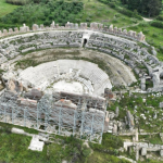 Die untere Cavea des Großen Theaters des antiken Nikopolis wird restauriert Nikopolis