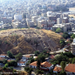 Besichtigung an der archäologischen Stätte von Toumba in Thessaloniki 793595790_1337668511497062_251671697037828501_n